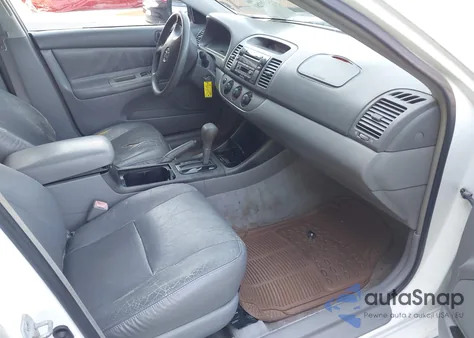 2004 Toyota Camry Le/Se/Std/Xle z USA, uszkodzony, nr VIN 4T1BE32K144269032